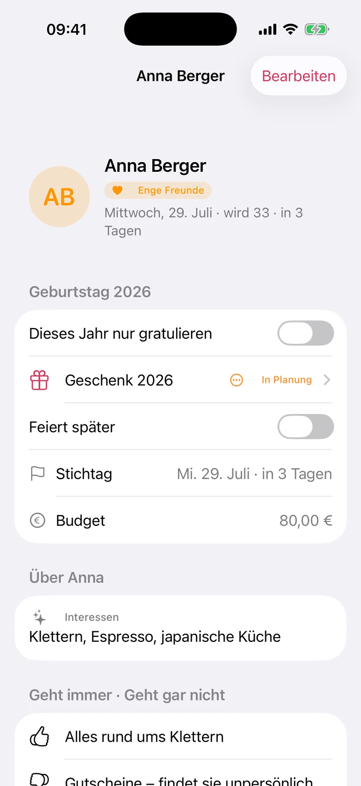 Personenakte mit Interessen und Geschenkstatus
